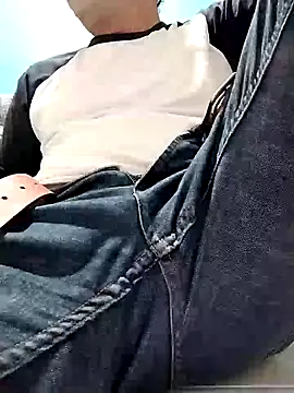 Bombi22 online show from 01-07-25, 03:46