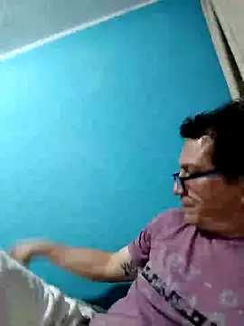 Bombi22 online show from 01-16-25, 04:49