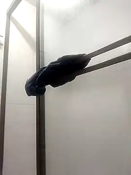 Bombi22 online show from 02-22-25, 09:48