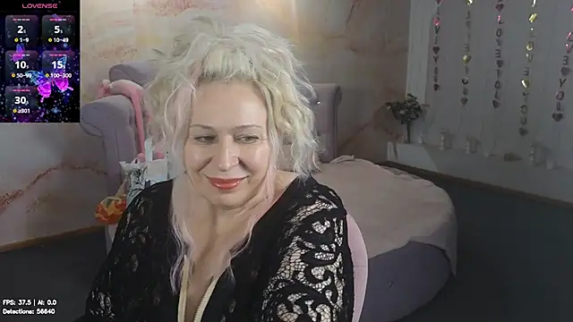 Penelope Pinky online show from 06-25-26, 01:26