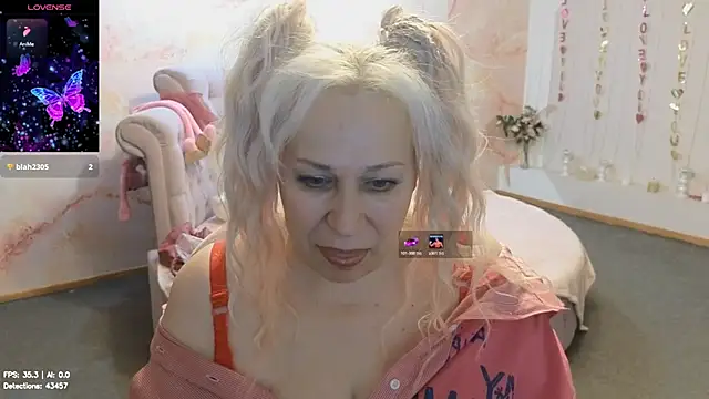 Penelope Pinky online show from 07-29-26, 11:19