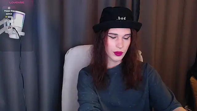 Snapshot of Cassie_Bae chatting on 02-28-25, 04:42 Cassie Bae online show from 02-28-25, 04:42