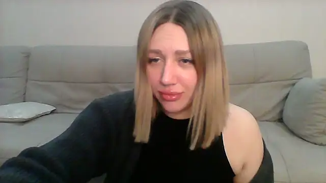 Snapshot of VickyLove047 chatting on 02-21-25, 06:37 VickyLove047 online show from 02-21-25, 06:37