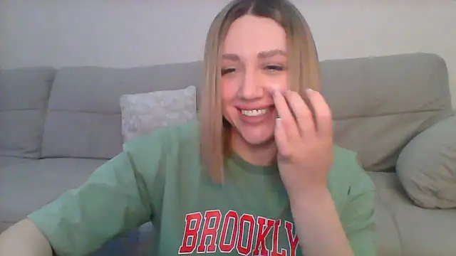 Snapshot of VickyLove047 chatting on 02-27-25, 06:07 VickyLove047 online show from 02-27-25, 06:07