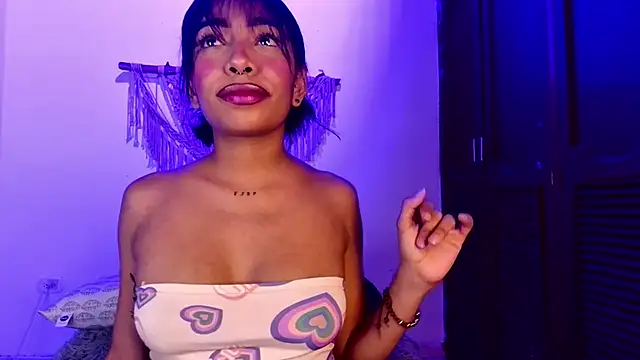 Snapshot of anais_tgn chatting on 10-16-25, 11:22 anais tgn online show from 10-16-25, 11:22