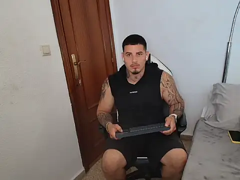 Snapshot of Geishastudios chatting on 09-25-25, 09:02 Geishastudios online show from 09-25-25, 09:02