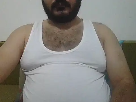 Snapshot of UrfavSlaveBitch chatting on 09-14-25, 04:06 UrfavSlaveBitch online show from 09-14-25, 04:06