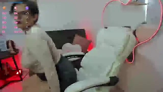 Adeellee  online show from 01-26-25, 03:25