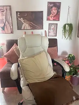 Adeellee  online show from 11-23-25, 05:35