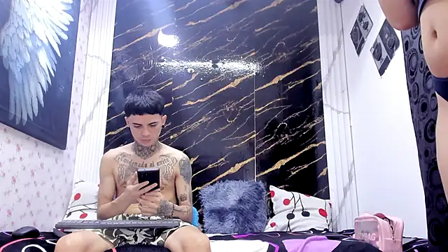 Snapshot of exotic_hot_couple chatting on 05-17-26, 10:06 exotic hot couple online show from 05-17-26, 10:06