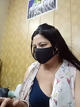 Snapshot of hornycoupleJandS chatting on 06-15-26, 11:07 hornycoupleJandS online show from 06-15-26, 11:07