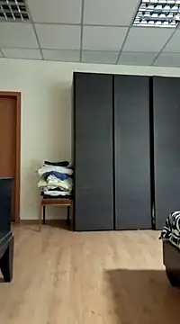 Snapshot of Romakappa1812 chatting on 01-06-25, 02:37 Romakappa1812 online show from 01-06-25, 02:37