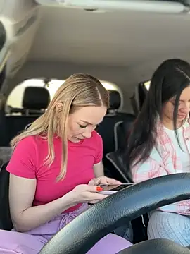 Snapshot of JulliaVegas chatting on 03-14-25, 02:20 JulliaVegas online show from 03-14-25, 02:20