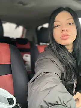 Snapshot of JulliaVegas chatting on 03-21-25, 02:28 JulliaVegas online show from 03-21-25, 02:28