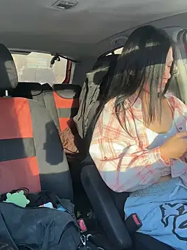 Snapshot of JulliaVegas chatting on 03-22-25, 01:54 JulliaVegas online show from 03-22-25, 01:54