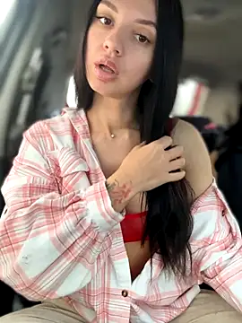 Snapshot of JulliaVegas chatting on 09-22-25, 01:40 JulliaVegas online show from 09-22-25, 01:40