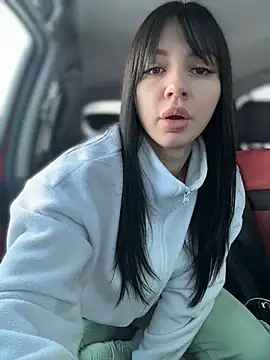 Snapshot of JulliaVegas chatting on 03-04-26, 01:33 JulliaVegas online show from 03-04-26, 01:33