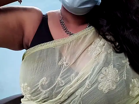 Snapshot of Tamilsathya2024 chatting on 01-11-25, 03:44 Tamilsathya2024 online show from 01-11-25, 03:44