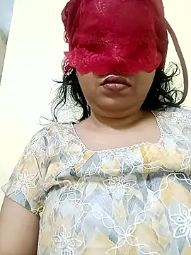 sunita-doll online show from 06-18-26, 08:03