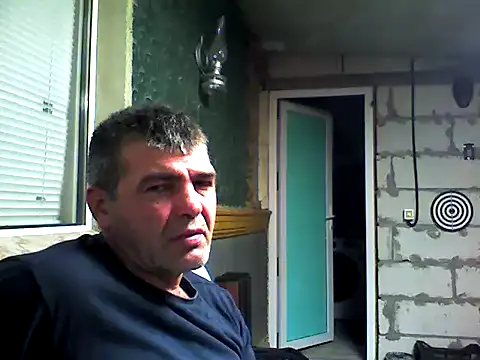 Snapshot of narcismarcu11 chatting on 10-10-25, 08:41 narcismarcu11 online show from 10-10-25, 08:41