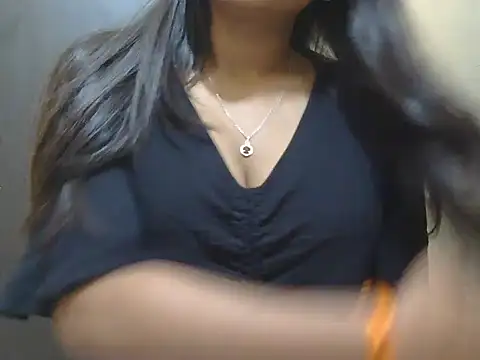 Snapshot of hot__surbhi chatting on 03-17-26, 06:33 hot surbhi online show from 03-17-26, 06:33