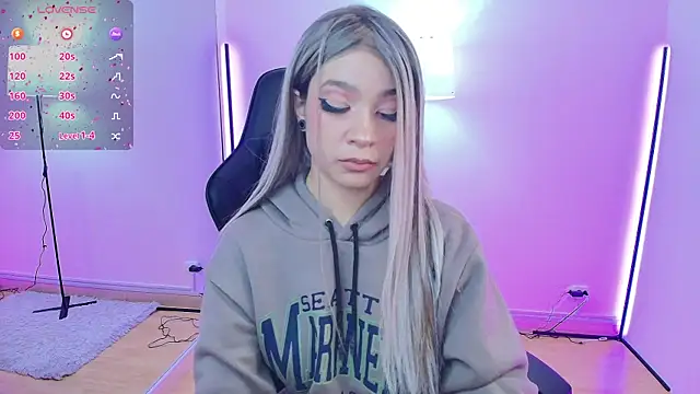 EmmaJhonnsson online show from 01-30-25, 08:54