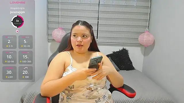 Snapshot of melanie_hh chatting on 01-07-25, 04:50 melanie hh online show from 01-07-25, 04:50