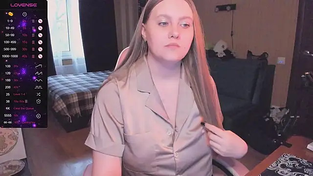 Snapshot of Alice_Dreamgirl_ chatting on 11-11-25, 11:54 Alice Dreamgirl online show from 11-11-25, 11:54