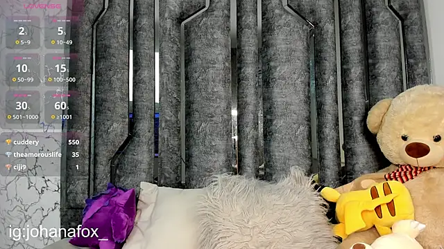Snapshot of johanafox_ chatting on 12-18-24, 11:51 johanafox online show from 12-18-24, 11:51