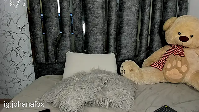 Snapshot of johanafox_ chatting on 01-17-25, 06:04 johanafox online show from 01-17-25, 06:04