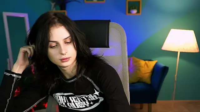 Snapshot of JadeCastle_ chatting on 11-25-25, 04:56 JadeCastle online show from 11-25-25, 04:56