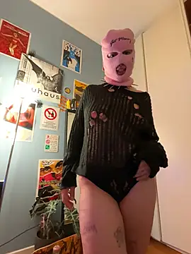 Snapshot of littlewitchxoxo chatting on 02-19-25, 07:59 littlewitchxoxo online show from 02-19-25, 07:59