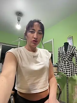 AnneHaddaway online show from 04-14-26, 07:53