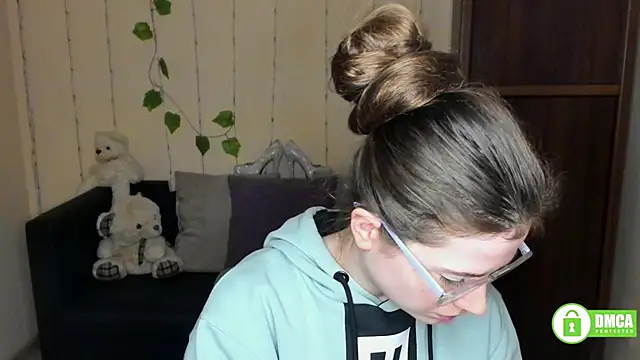 Alicia redfollow online show from 02-01-25, 12:26