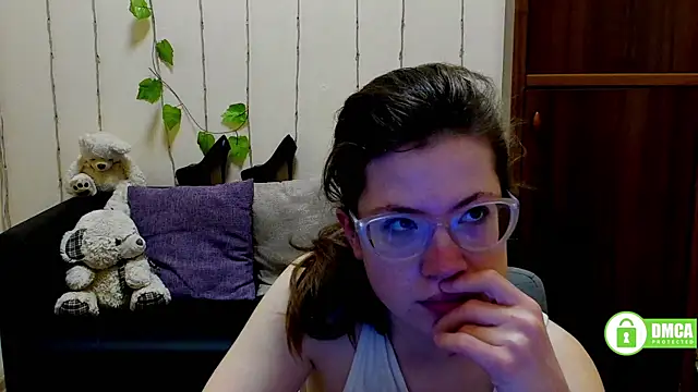 Alicia redfollow online show from 03-04-25, 06:37