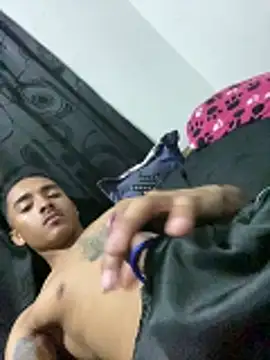 lindo29  online show from 11-28-25, 12:46