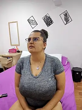 Miss balloonsmila online show from 02-28-25, 09:55