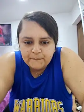 Miss balloonsmila online show from 10-20-25, 10:21