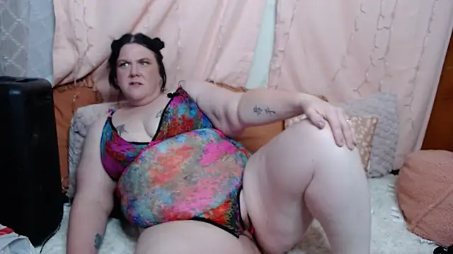 leenieb88 online show from 01-27-25, 11:11