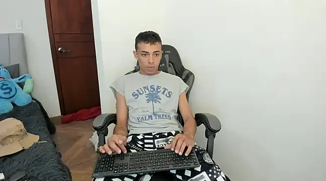 twink latino5 online show from 01-18-25, 04:59
