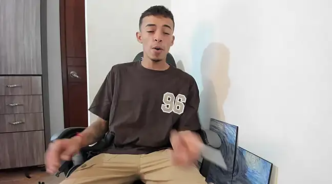 twink latino5 online show from 03-20-25, 02:51