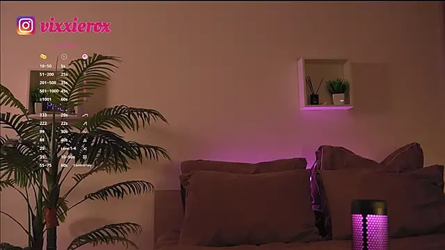 ViXXXiee online show from 04-28-26, 09:20