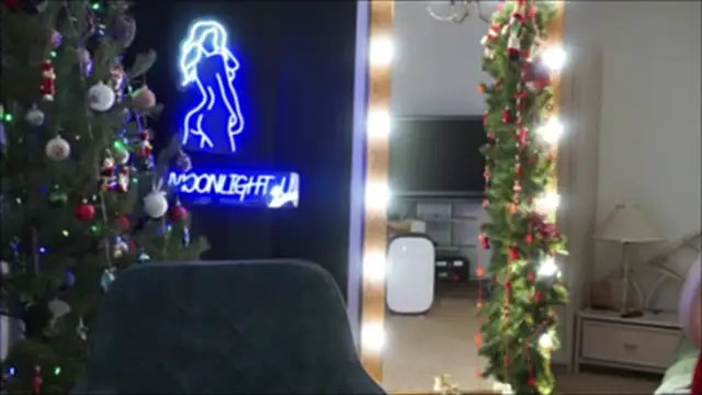 Snapshot of moonlight4u chatting on 12-20-24, 05:04 moonlight4u online show from 12-20-24, 05:04