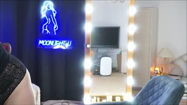 Snapshot of moonlight4u chatting on 01-24-25, 05:21 moonlight4u online show from 01-24-25, 05:21
