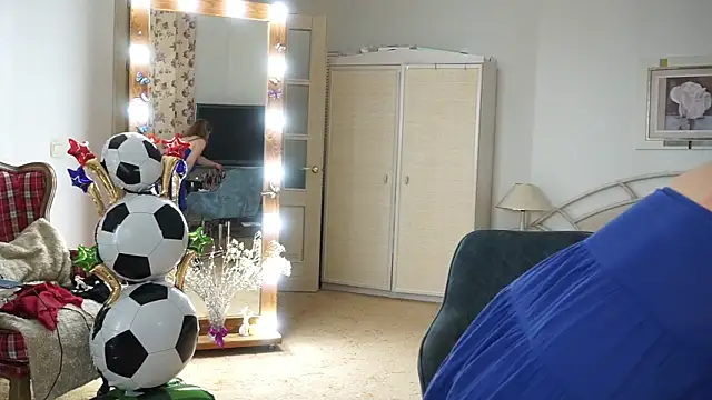 Snapshot of moonlight4u chatting on 07-14-26, 06:40 moonlight4u online show from 07-14-26, 06:40