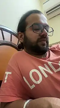 Arsh Loves Luv online show from 12-28-24, 12:24