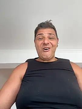 Snapshot of SecretlyDD chatting on 02-26-25, 07:31 SecretlyDD online show from 02-26-25, 07:31