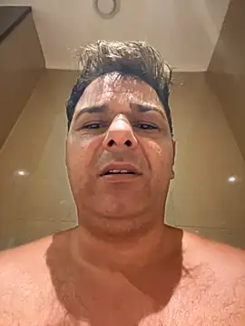 Snapshot of SecretlyDD chatting on 03-08-25, 04:34 SecretlyDD online show from 03-08-25, 04:34