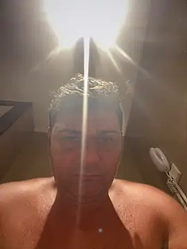 Snapshot of SecretlyDD chatting on 03-09-25, 02:32 SecretlyDD online show from 03-09-25, 02:32