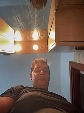 Snapshot of SecretlyDD chatting on 03-16-25, 04:23 SecretlyDD online show from 03-16-25, 04:23